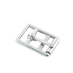Webbing buckle with thorn